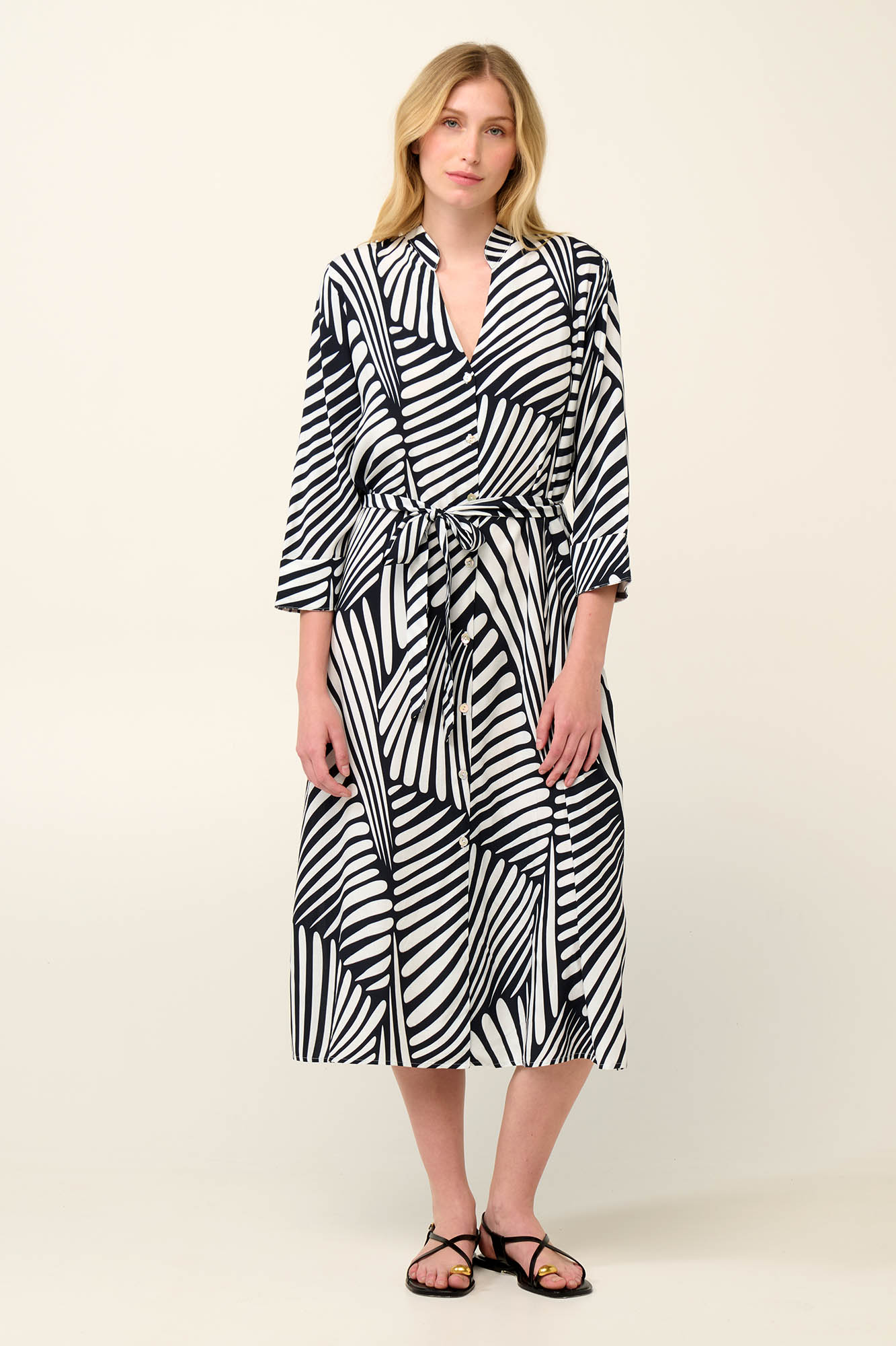 1_0402453609 Vamp - Καλοκαιρινό Κουμπωτό Φόρεμα από Ποπλίνα - Image 1