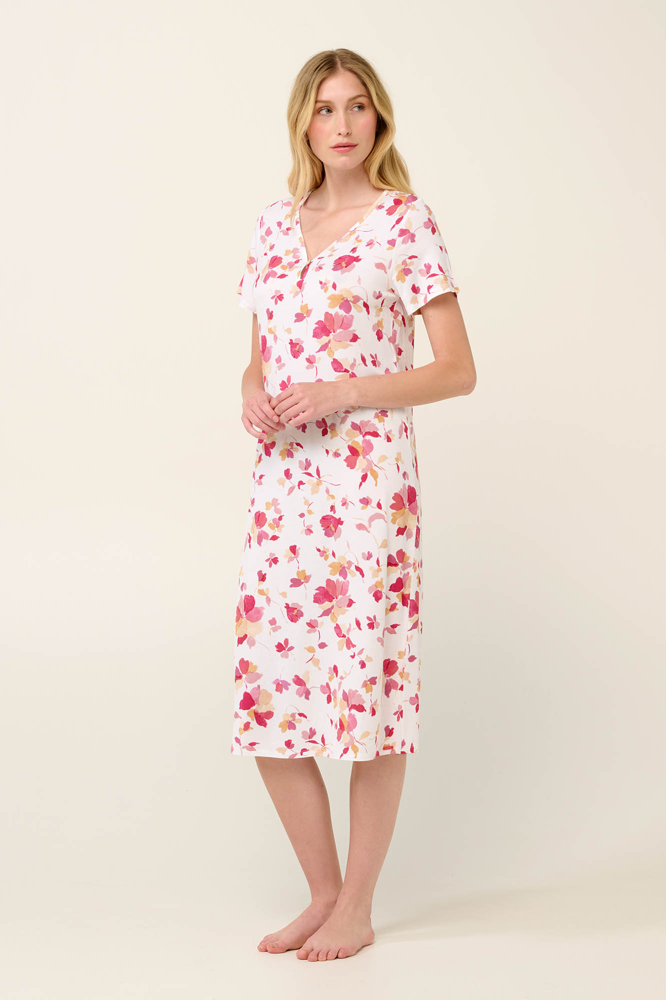 1_0482237088 Vamp - Καλοκαιρινό Νυχτικό Micromodal με Κουμπωτή V Λαιμόκoψη - Image 1