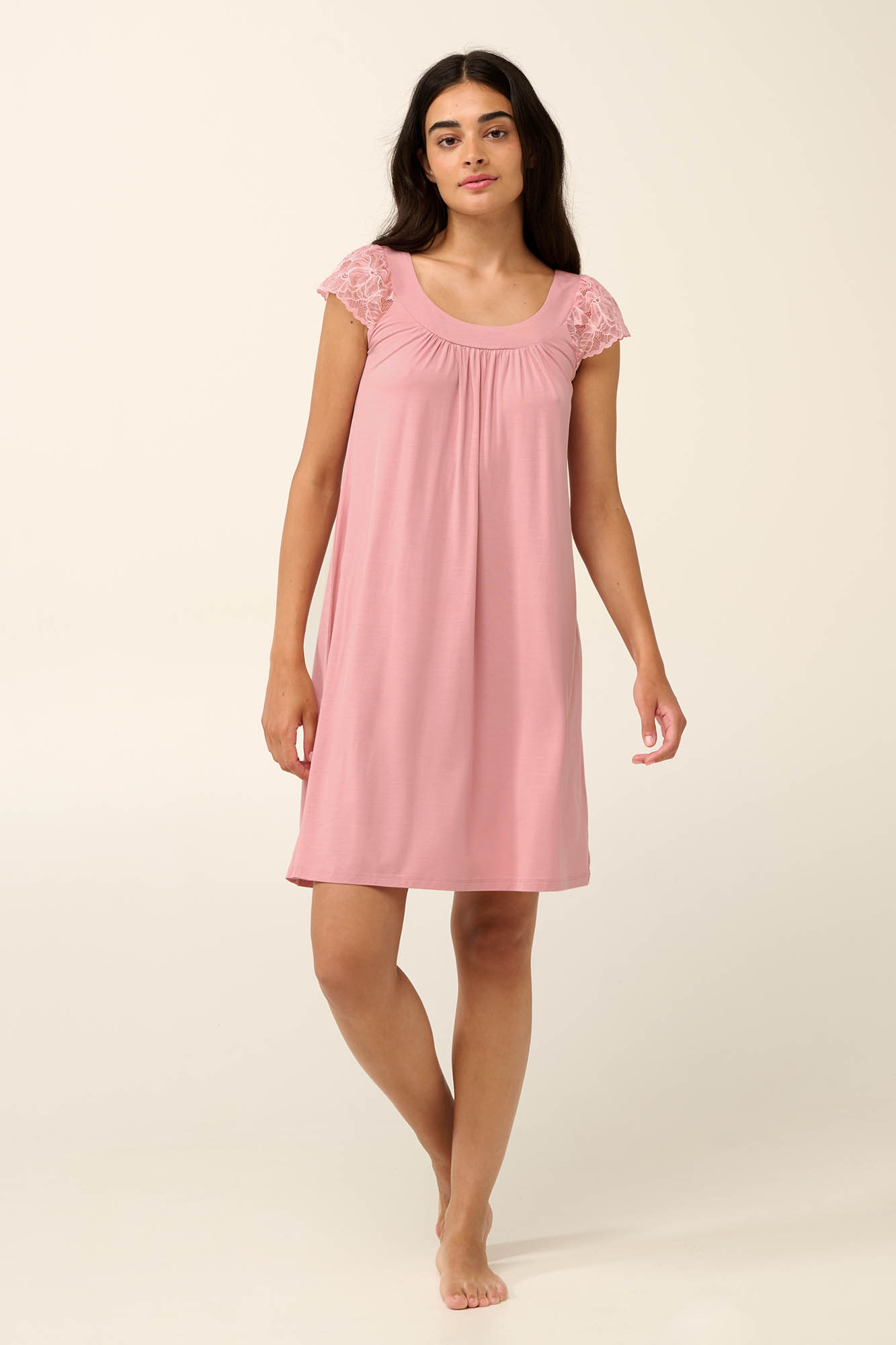 1_0595555679 Vamp - Μονόχρωμο Καλοκαιρινό Νυχτικό με Μανίκι από Δαντέλα - Image 1