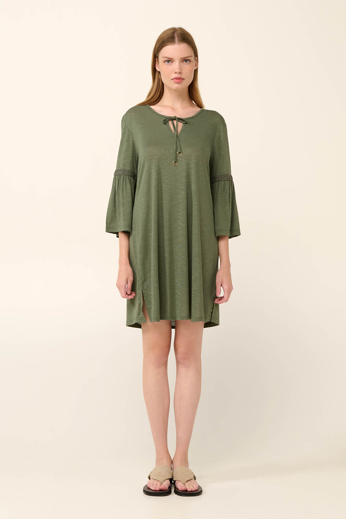 1_0716405598 Vamp - Καλοκαιρινό Φόρεμα από Viscose - Image 1