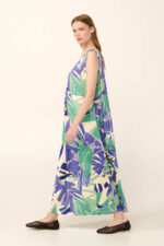 Vamp - Viscose Maxi Summer Dress in Tropical Floral Print - Image 2