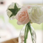 Beauty Home Μπουκέτο με 3 αφρώδη τριαντάφυλλα ροζ ø7×26.5cm - Image 3