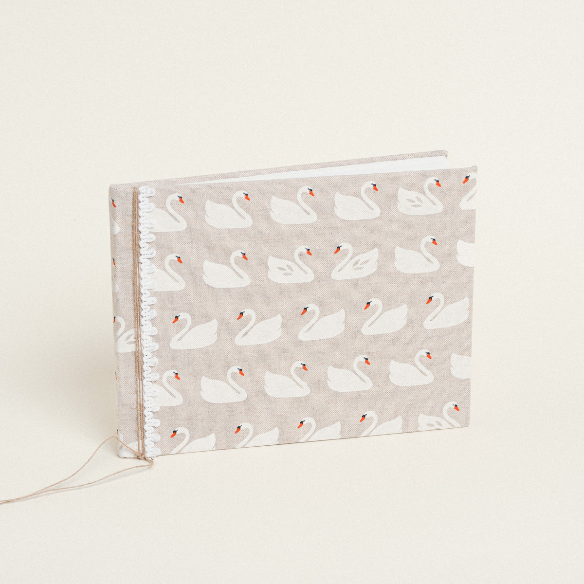 0452c0e3-ac4b-410c-a57a-a99c7bfd0c43 Beauty Home ΒΙΒΛΙΟ ΕΥΧΩΝ ΚΥΚΝΟΙ - Image 1