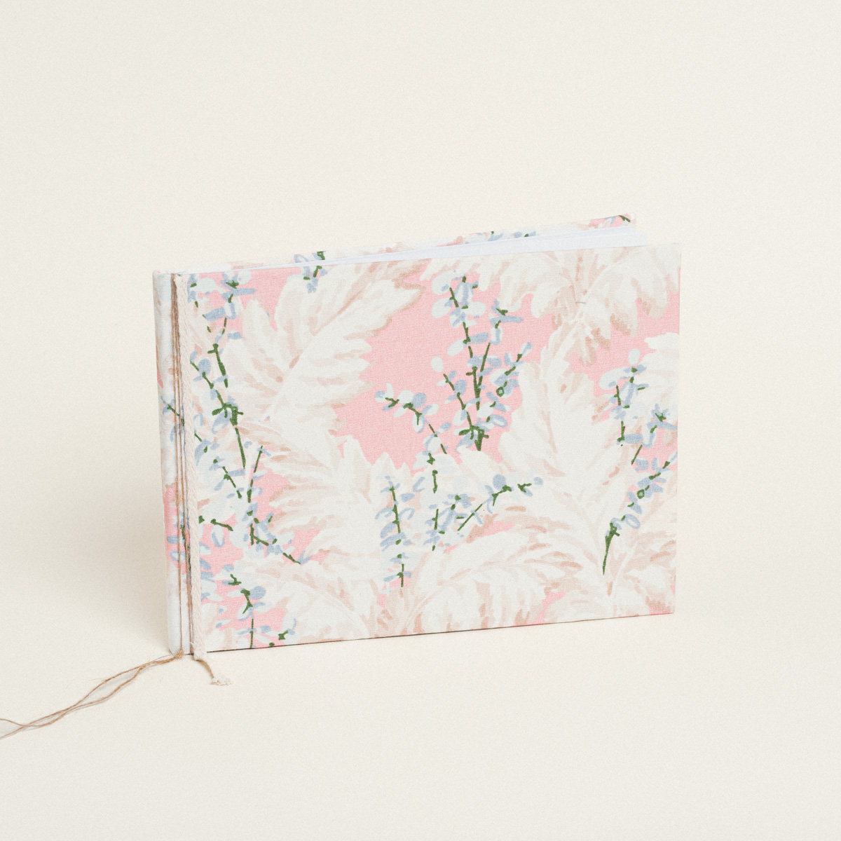 10ed90f2-14ea-4173-ab5a-ec291b76cb21 Beauty Home ΒΙΒΛΙΟ ΕΥΧΩΝ ΣΟΜΟΝ ΠΑΜΠΑΣ - Image 1