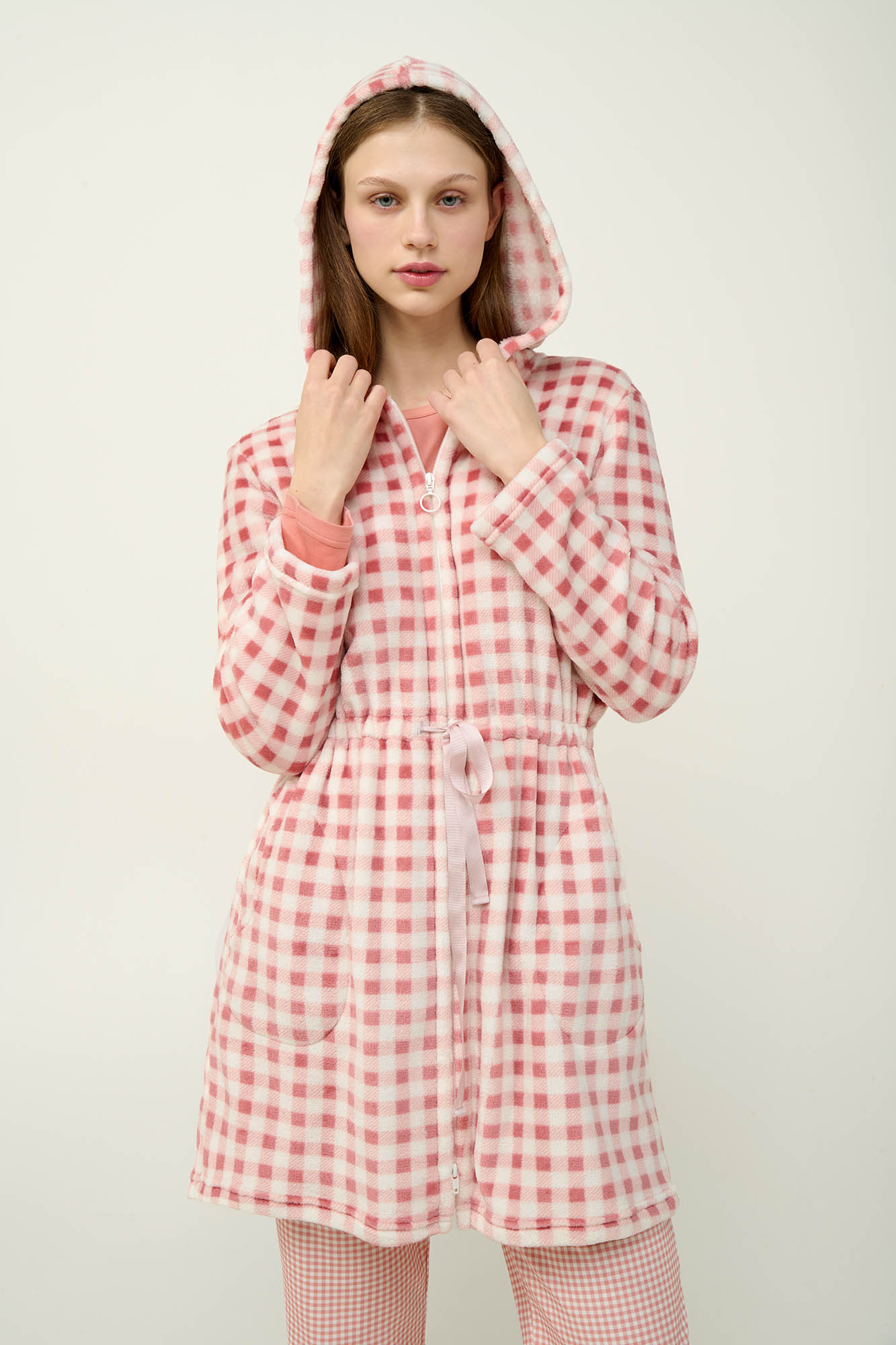 1_0049830757 Γυναικεία Fleece Ρόμπα με Κουκούλα - Image 1