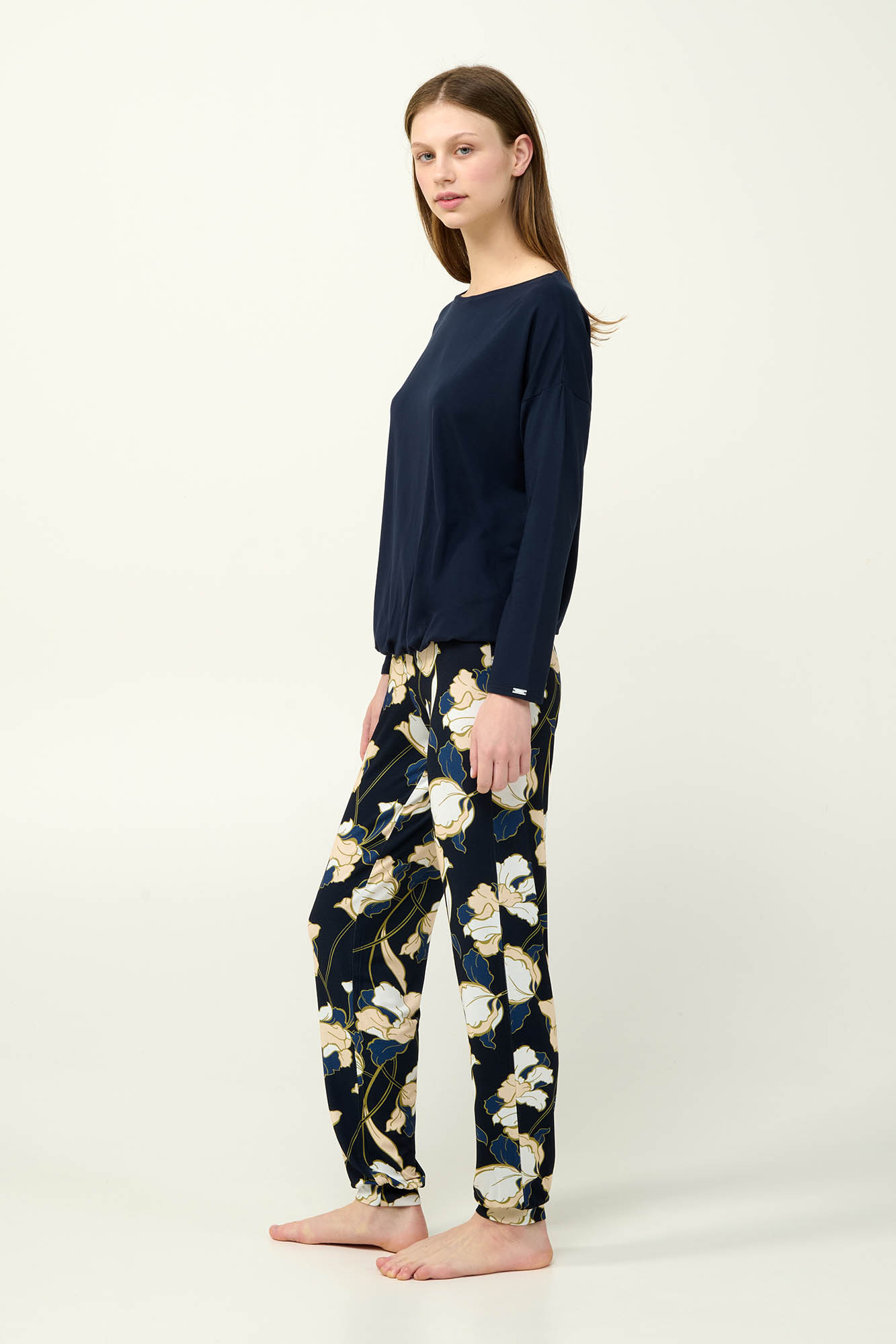 1_0226452105 Γυναικεία Πυτζάμα Viscose με Φλοράλ Παντελόνι - Image 1