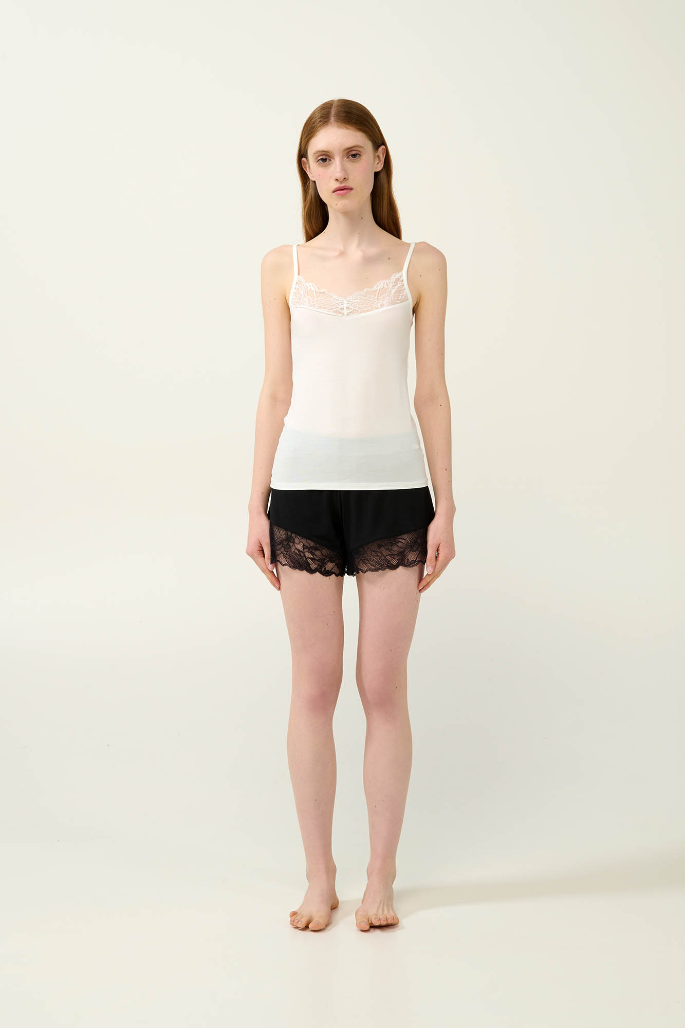 1_0861593948 Micromodal Γυναικείο Φανελάκι με Τιράντες - Image 1