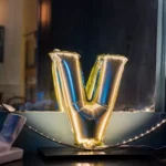 Beauty Home ΜΠΑΛΟΝΙ ΓΡΑΜΜΑ “V” 36cm-ΧΡΥΣΟ - Image 2