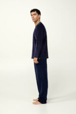 Ανδρική Velvet Πυτζάμα με V Λαιμόκοψη - Image 2