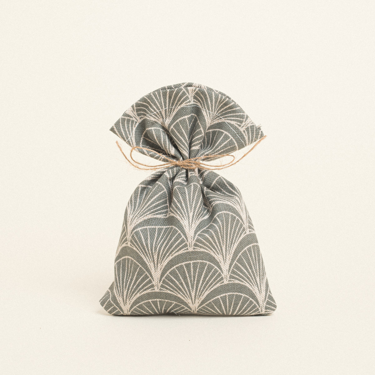 36aa170e-797f-4800-8a31-e7e8eee93956 Beauty Home ΠΟΥΓΚΙ 12 x 17 cm ΛΑΔΙ ART DECO - Image 1