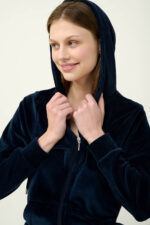 Γυναικεία Velvet Φόρμα με Κουκούλα - Image 5