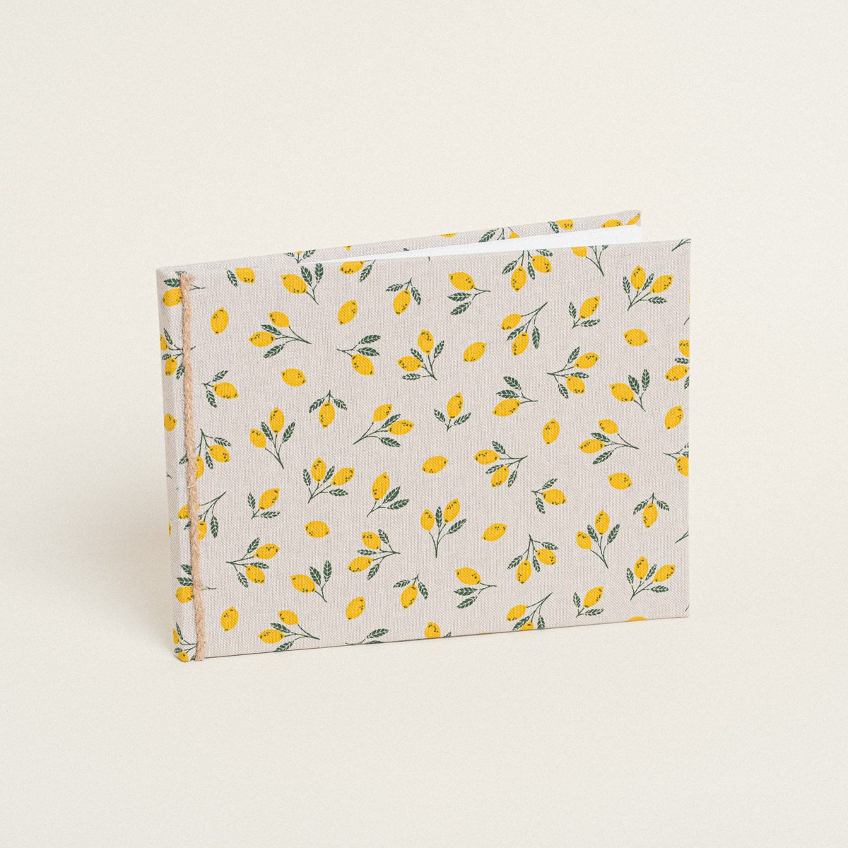 497f4767-bf7b-4d7b-8f38-1d4c059d4644 Beauty Home ΒΙΒΛΙΟ ΕΥΧΩΝ ΜΙΚΡΑ ΛΕΜΟΝΙΑ - Image 1