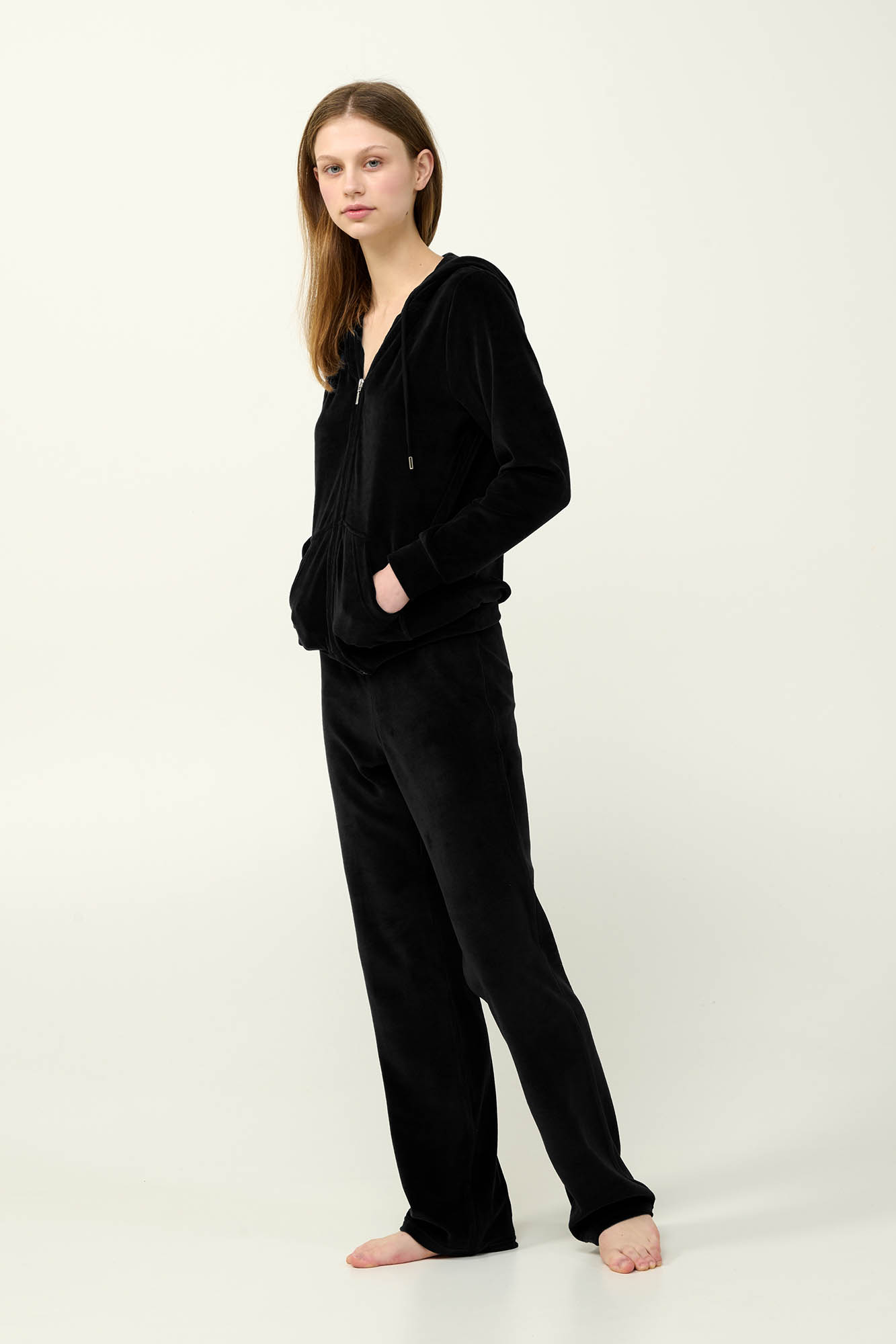 4_0082454253 Γυναικεία Velvet Φόρμα με Κουκούλα - Image 1