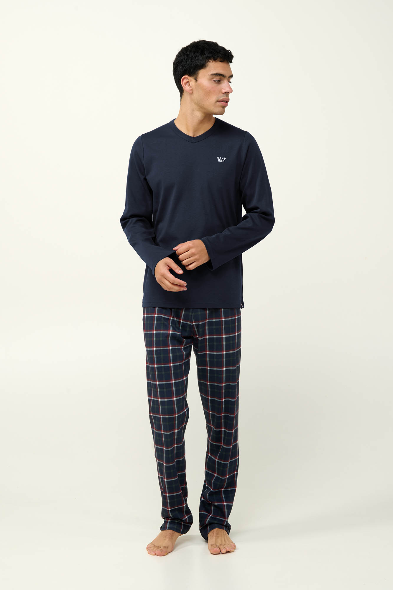4_0678034612 Ανδρική Βαμβακερή Πυτζάμα με V λαιμόκοψη - Image 1