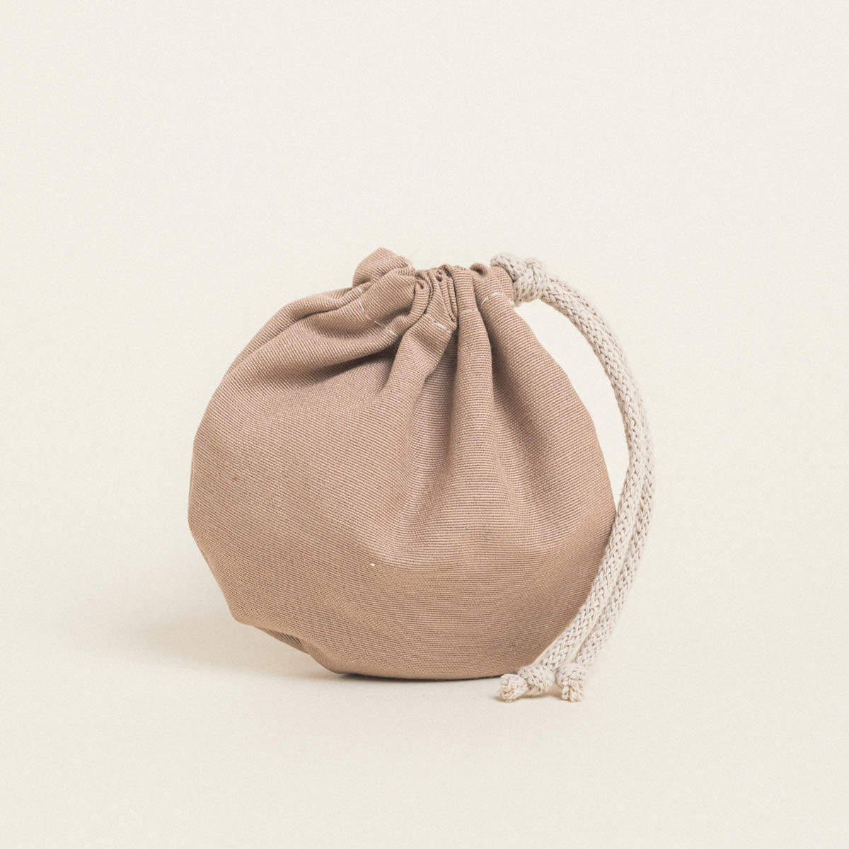 5299999136196-423 Beauty Home ΠΟΥΓΚΙ ΟΒΑΛ ΜΕ ΚΟΡΔΟΝΙ ΜΟΝΟΧΡΩΜΟ PREMIUM 13 x 14 cm - Image 1