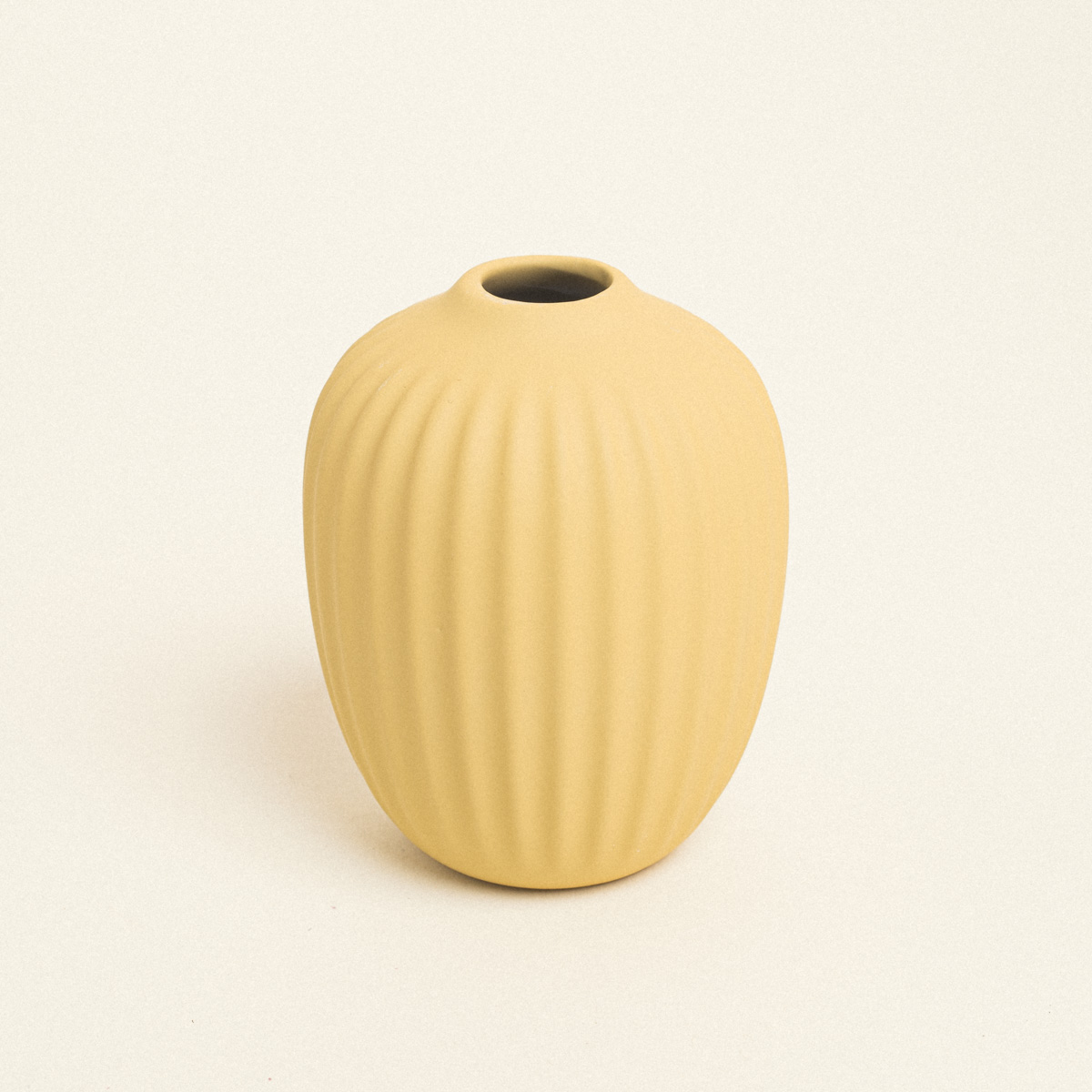 5299999246642-3 Beauty Home Ματ Κεραμικό Βάζο 8 cm x 10 cm - Image 1