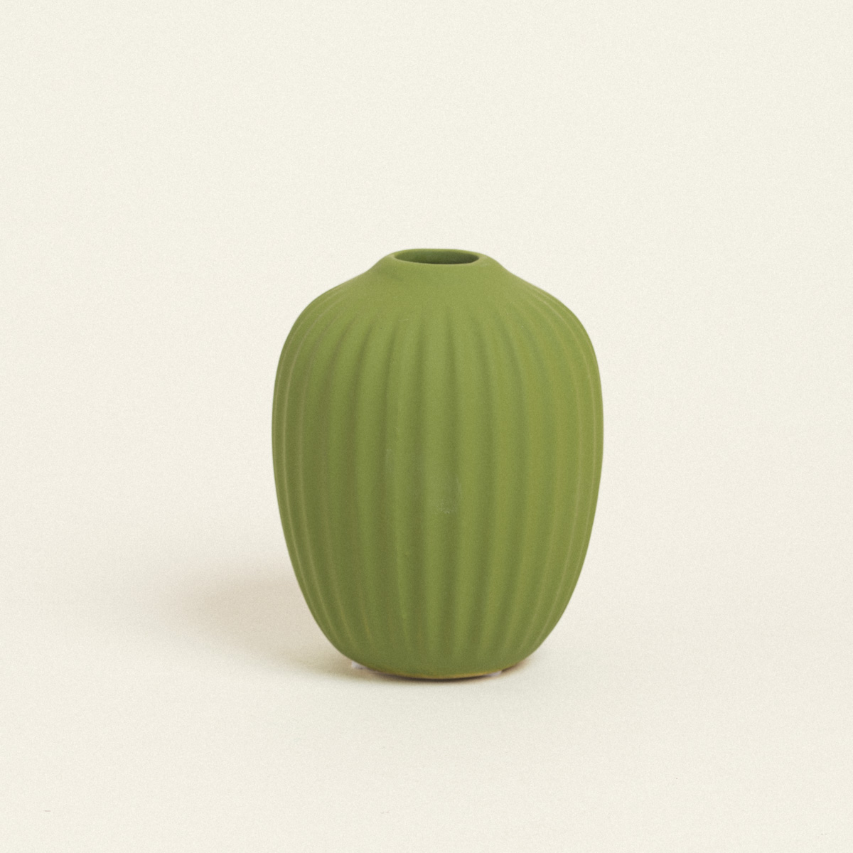 8720725780040 Beauty Home ΒΑΖΟ ΡΙΓΕ 8 x 10 cm ΛΑΔΙ - Image 1