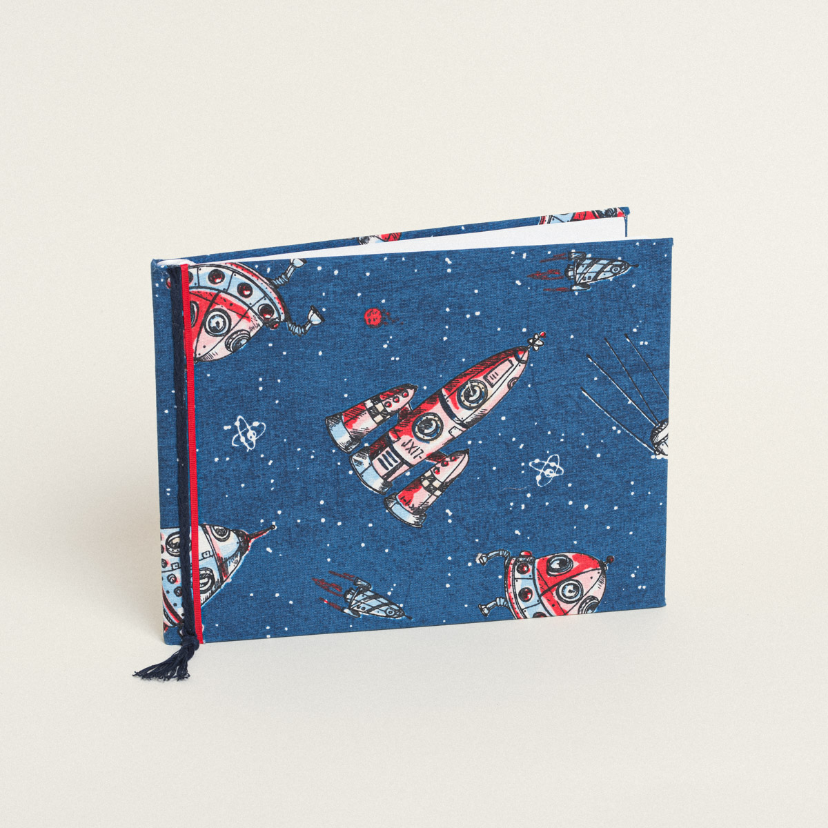 a0595ab9-ed24-4ee0-8d52-1220661f166f Beauty Home ΒΙΒΛΙΟ ΕΥΧΩΝ ΔΙΑΣΤΗΜΟΠΛΟΙΑ - Image 1