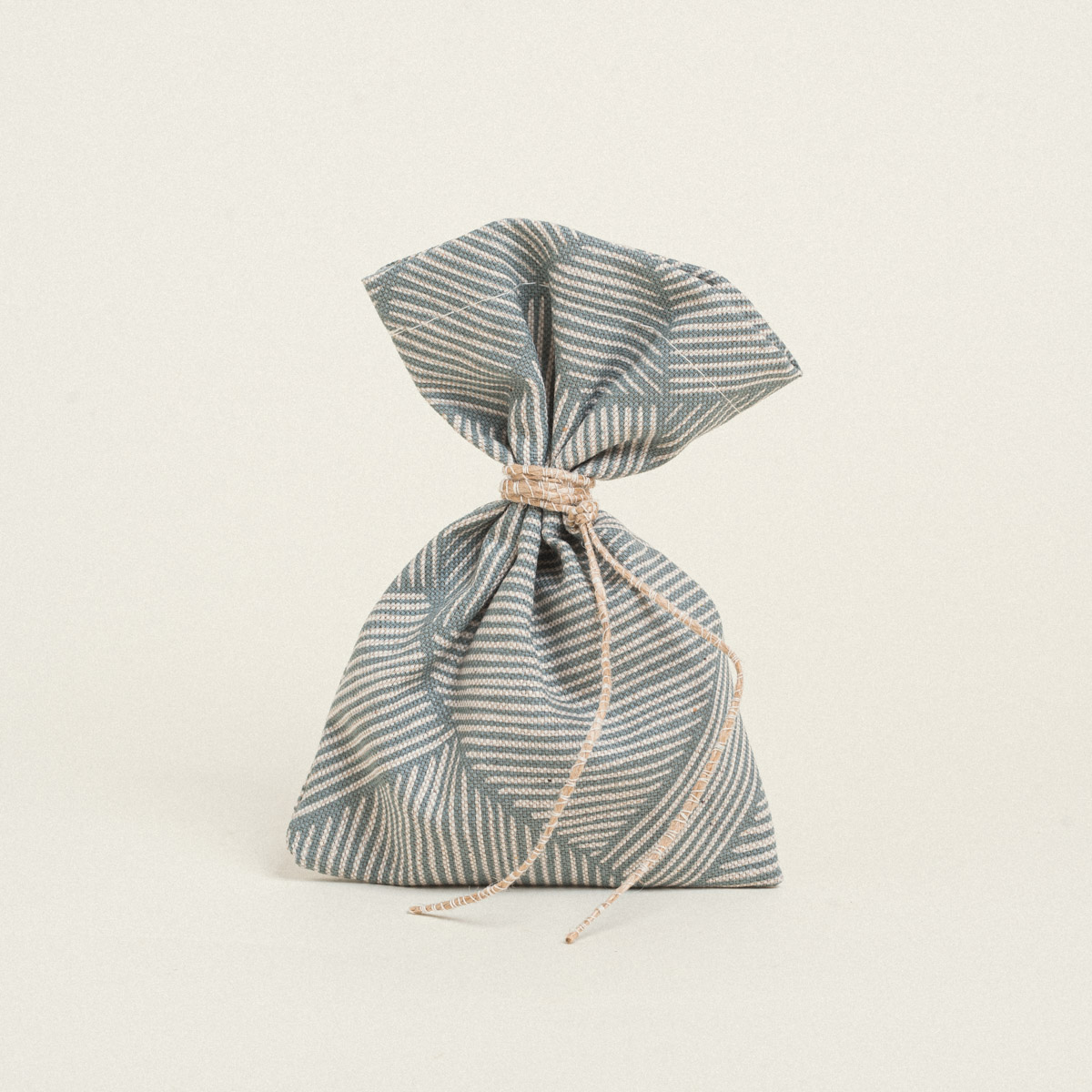 bb123e18-56c3-4af5-8f97-0d98df990818-3 Beauty Home ΠΟΥΓΚΙ 12 x 17 cm ΔΙΑΓΩΝΙΕΣ ΓΡΑΜΜΕΣ ΛΑΔΙ - Image 1