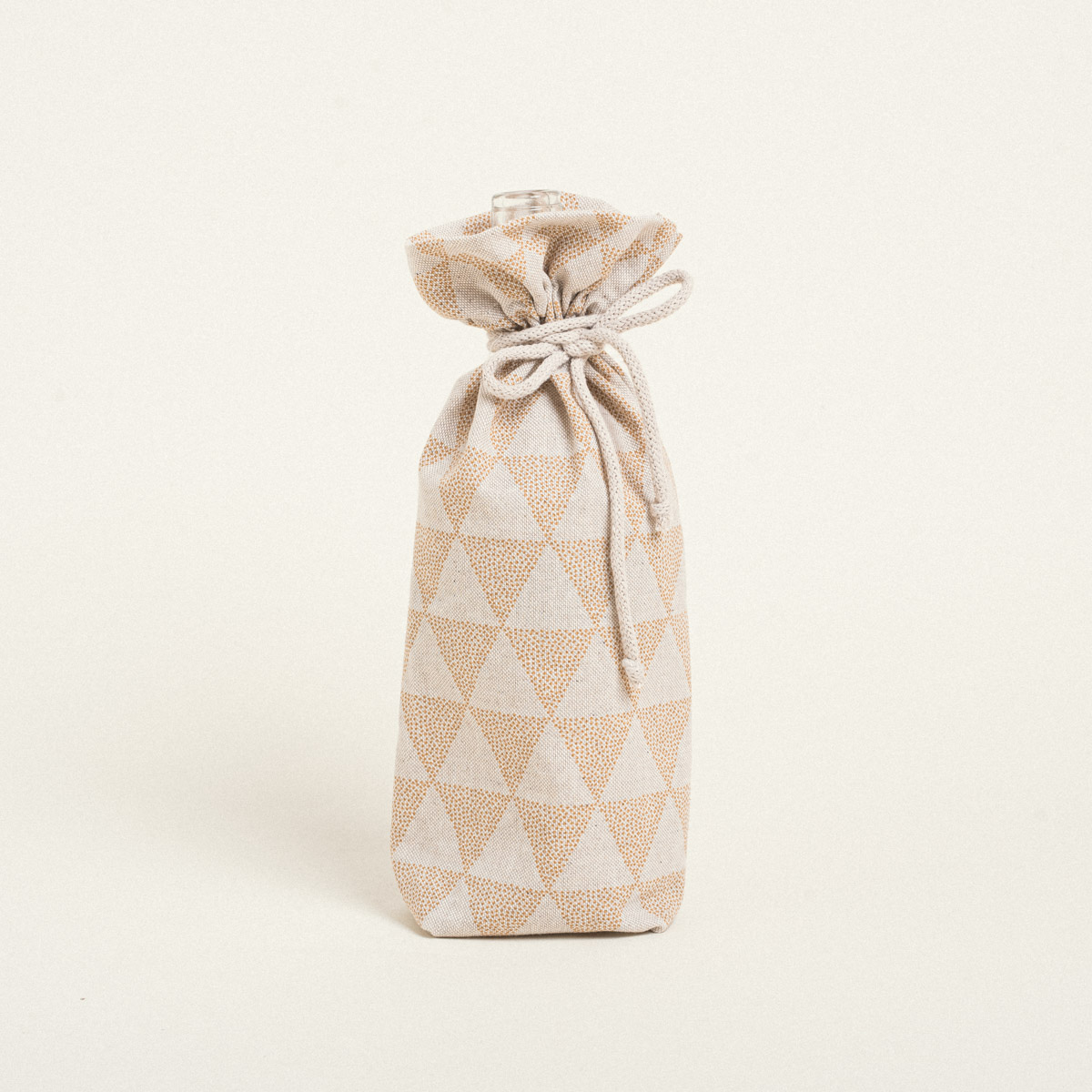 de29b1aa-ff14-4bbb-b161-cf2c38bd9681 Beauty Home ΜΠΟΥΚΑΛΟΘΗΚΗ ΜΕ ΚΟΡΔΟΝΙ 33 x 15 cm ΤΡΙΓΩΝΑ ΜΠΕΖ ΠΟΥΑ - Image 1