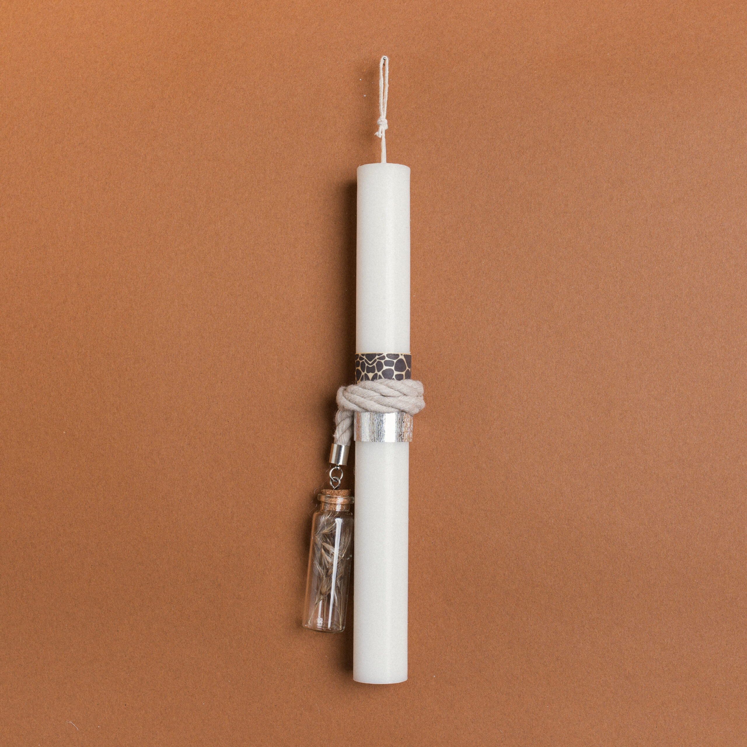 ed20540f-04ae-4fed-a192-f0c9b8edcee4-scaled-1 Beauty Home ΛΑΜΠΑΔΑ 25cm ΓΥΑΛΙΝΟ ΜΠΟΥΚΑΛΑΚΙ ΜΕ ΑΠΟΞΗΡΑΜΕΝΟ ΜΠΕΖ ΣΕ ΣΥΣΚΕΥΑΣΙΑ ΔΩΡΟΥ - Image 1