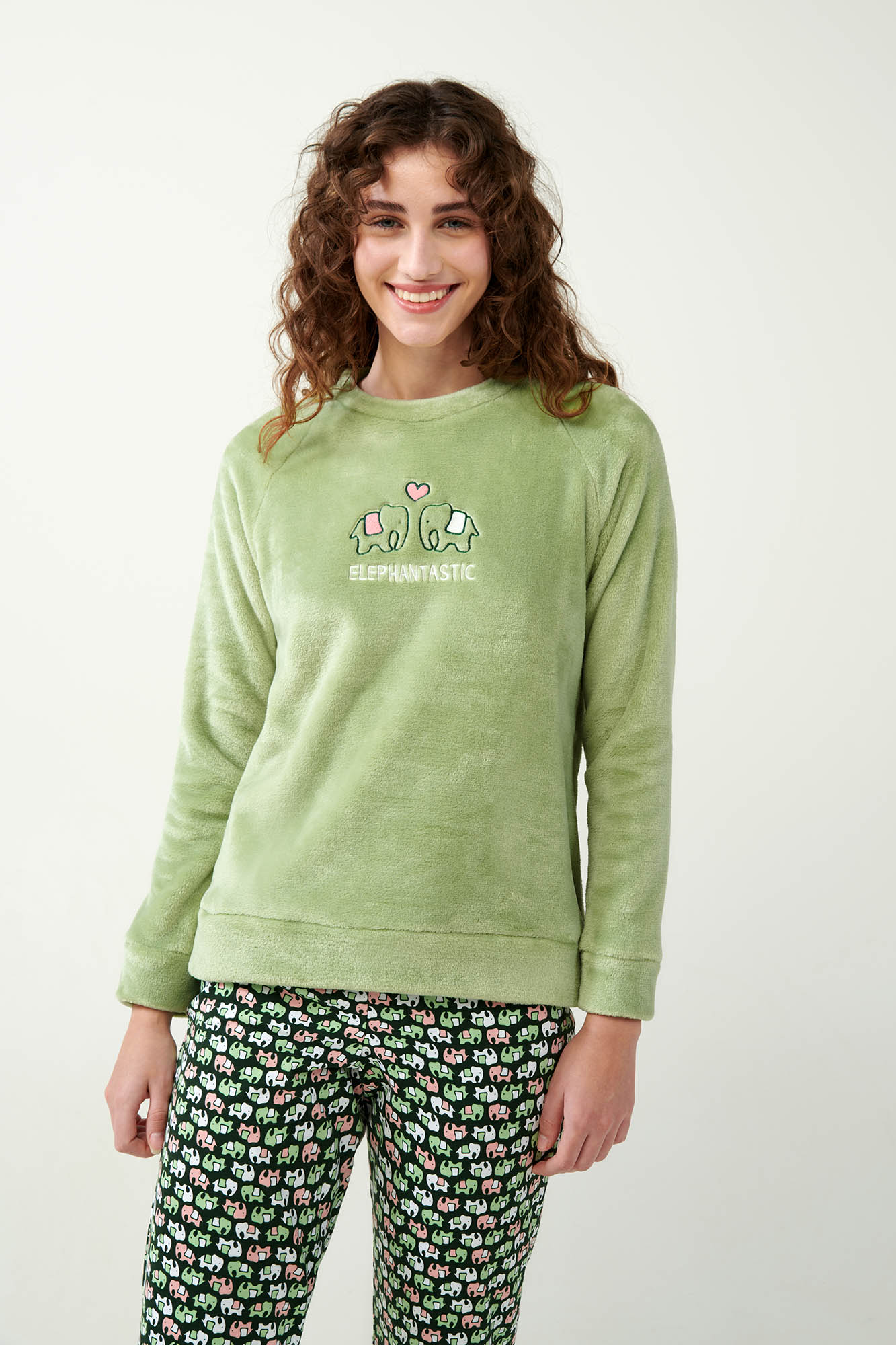 1_0909899264 Πράσινη Πυτζάμα με Ελέφαντες - Image 1