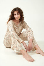 Μπεζ Πυτζάμα με Ανθέμιο Μοτίβο - Image 2