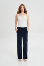 Μονόχρωμο Velvet Παντελόνι με Τσέπες - Image 3