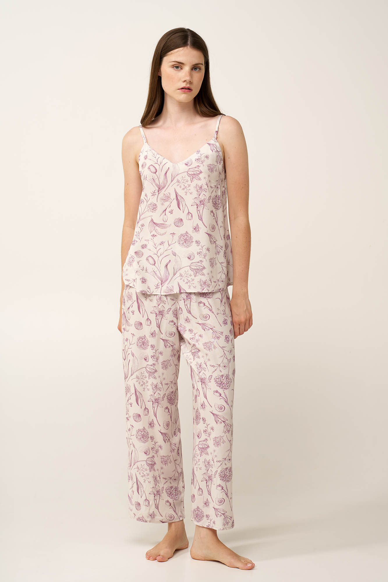 Γυναικεία Φλοράλ Πυτζάμα με Τιράντες