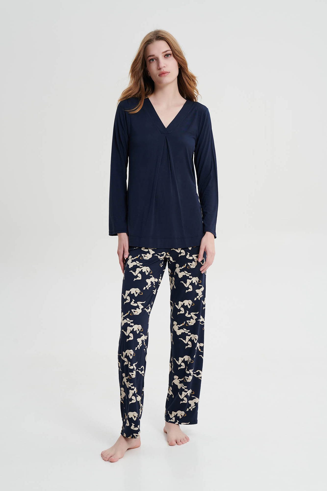 Πυτζάμα με Λαιμόκοψη