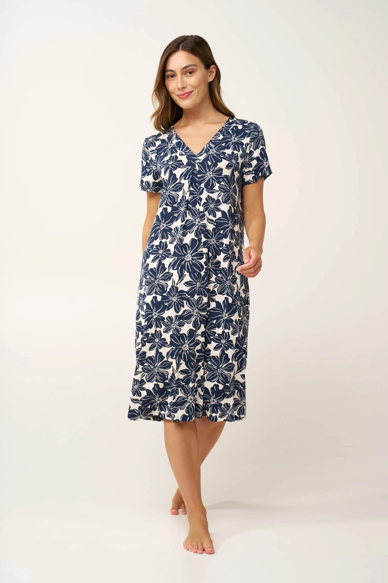 1_0162545714 Micromodal Φλοράλ Νυχτικό με Πιέτα