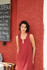 Μονόχρωμο Αμάνικο Φόρεμα - Image 4