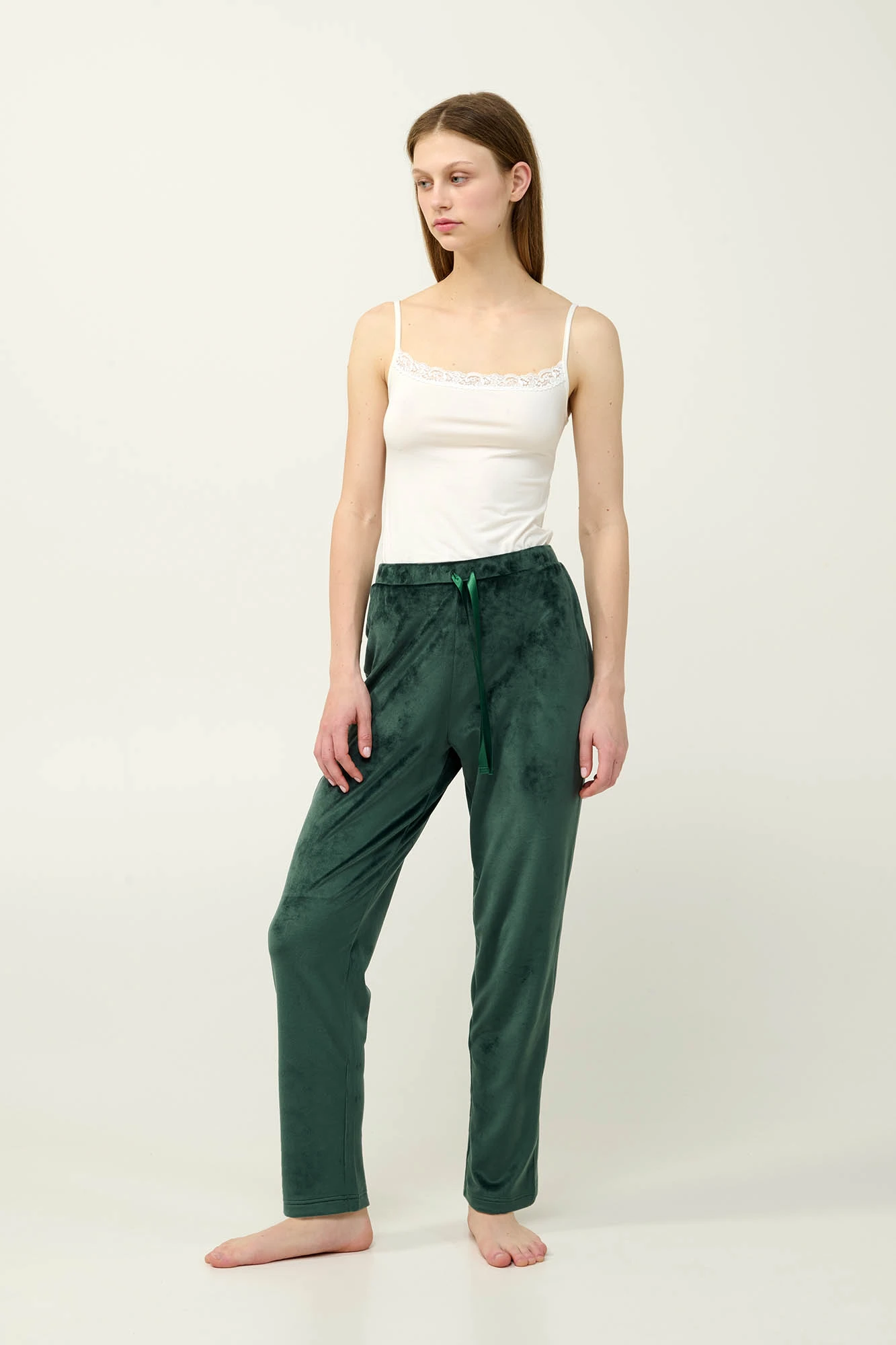 Μονόχρωμο Γυναικείο Παντελόνι Velvet