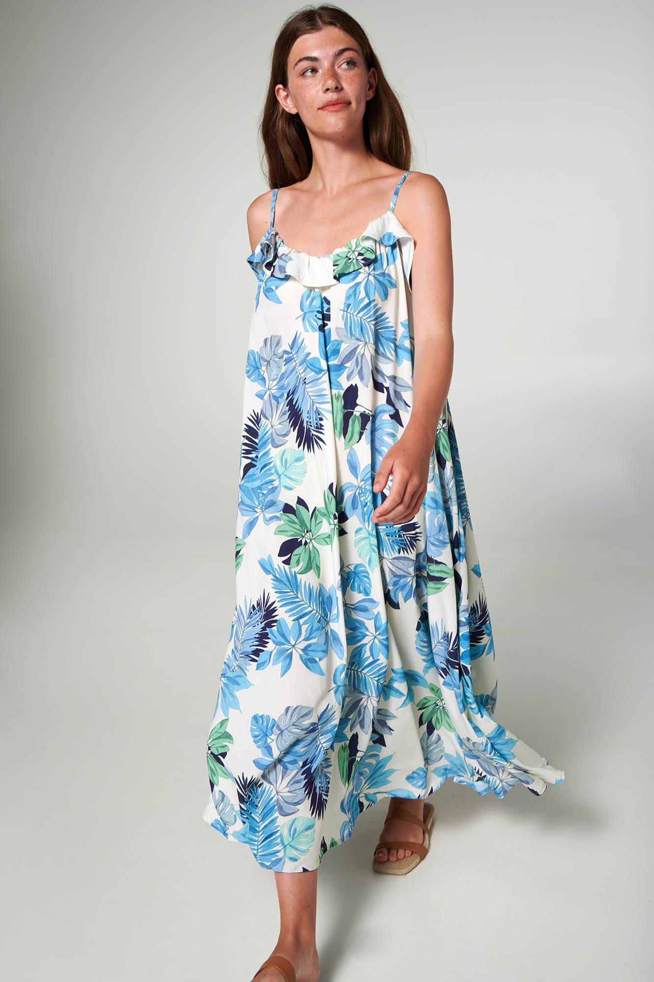 1_0395482535 Φόρεμα με Τιράντες - Image 1