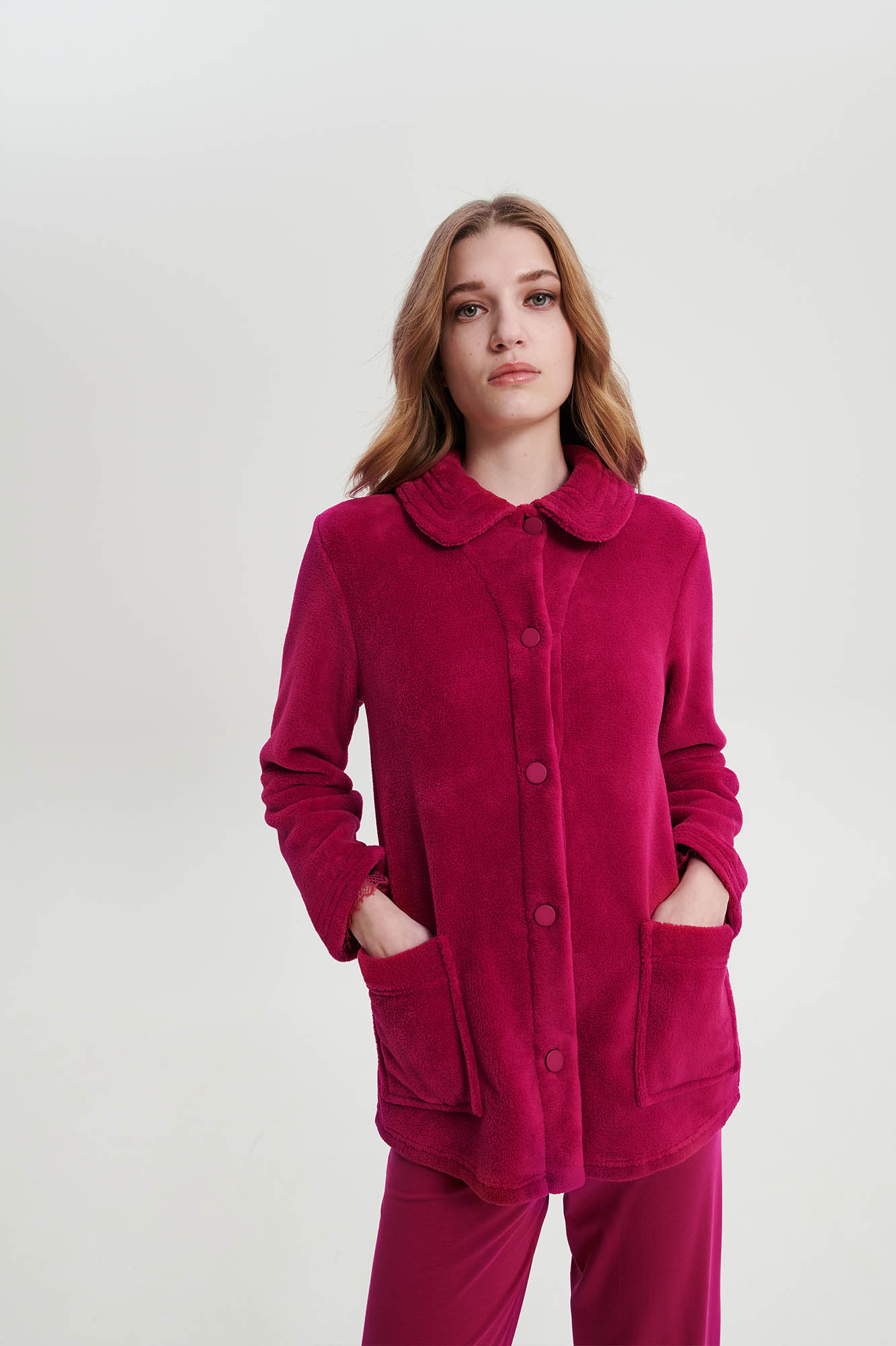 Μονόχρωμη Κουμπωτή Ρόμπα