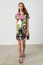 Φόρεμα με Κοντό Μανίκι