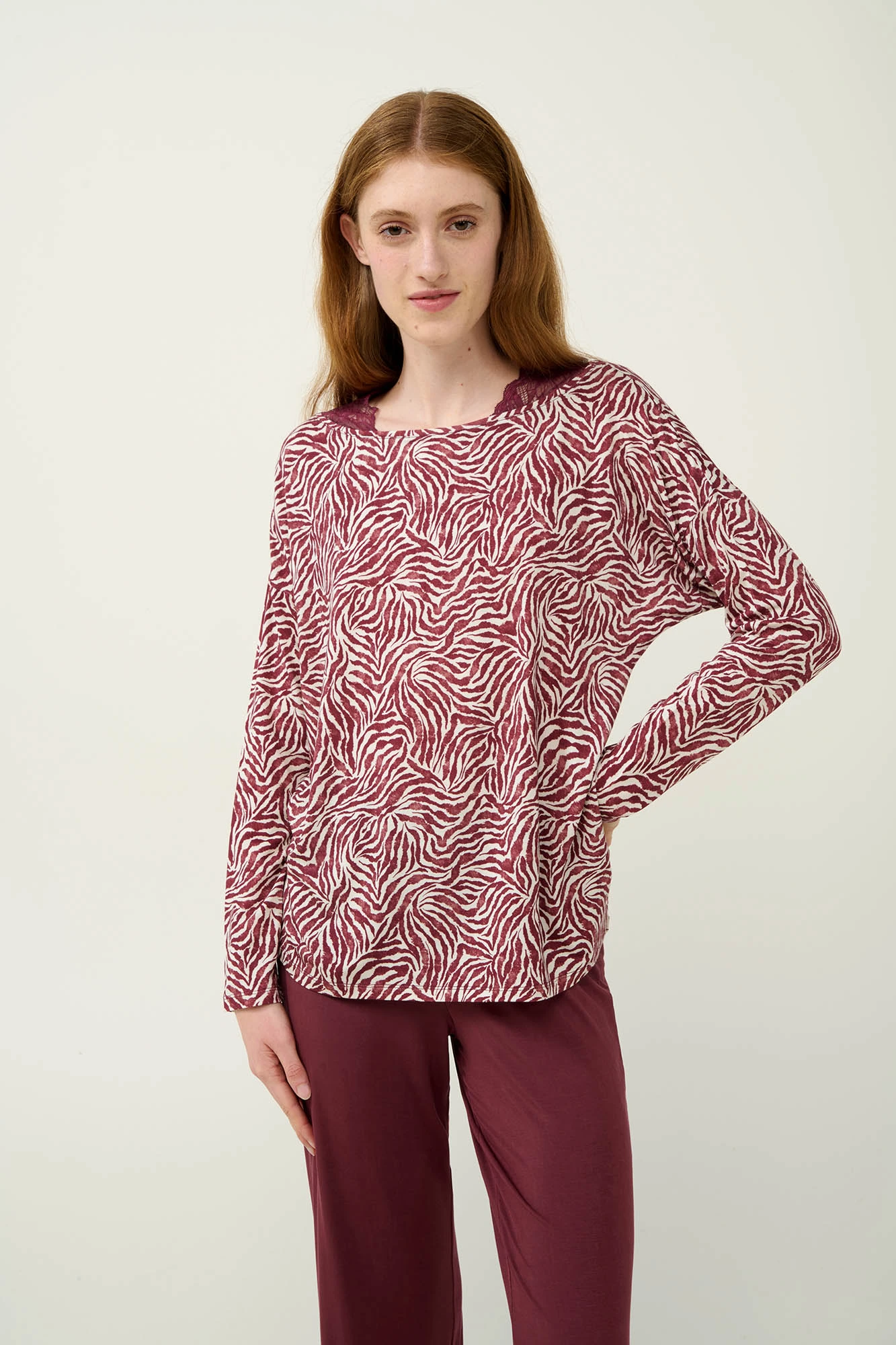 Γυναικεία Πυτζάμα Micromodal  με Μοτίβο Ζέβρα