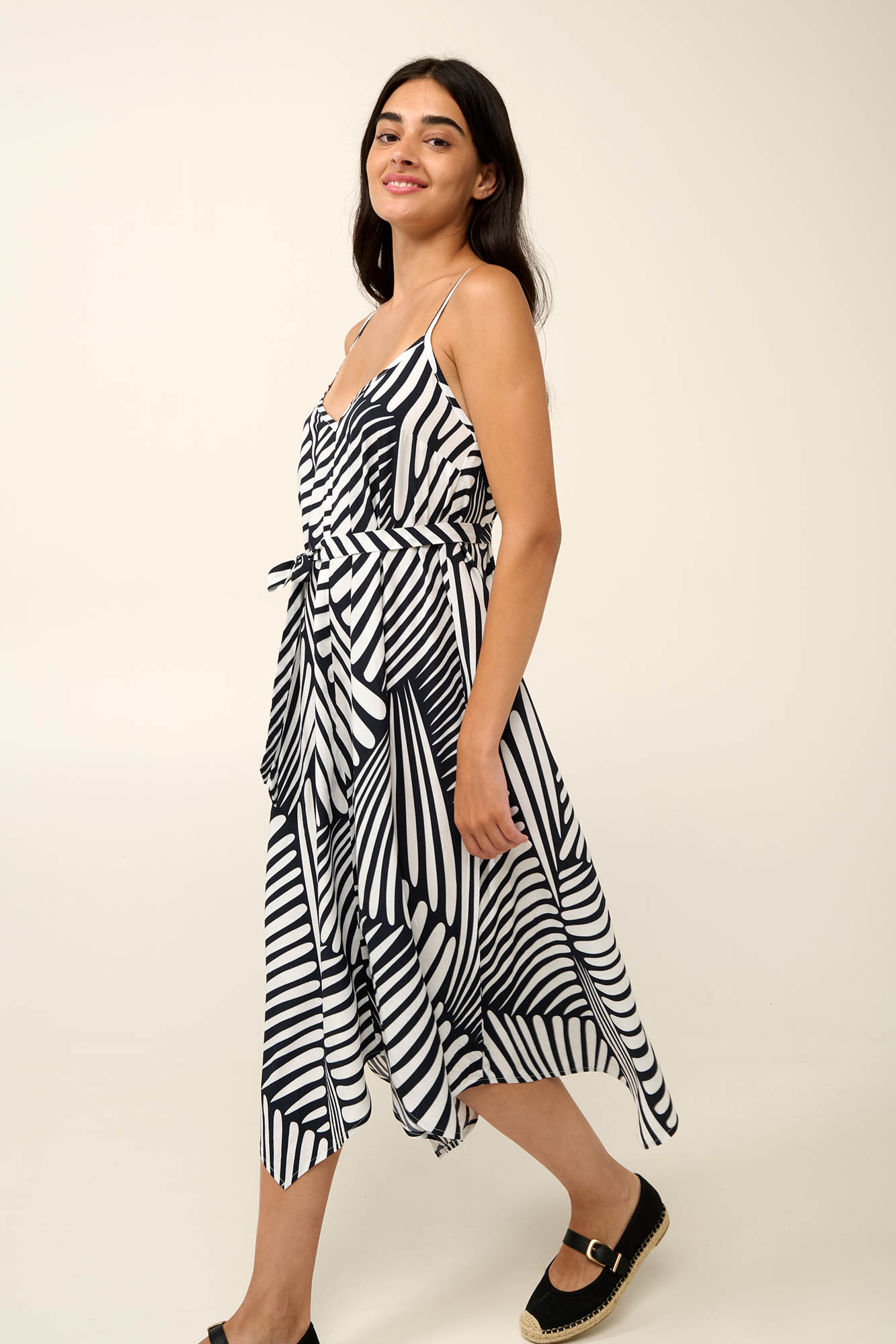 Καλοκαιρινό Φόρεμα από Ποπλίνα με Ζώνη