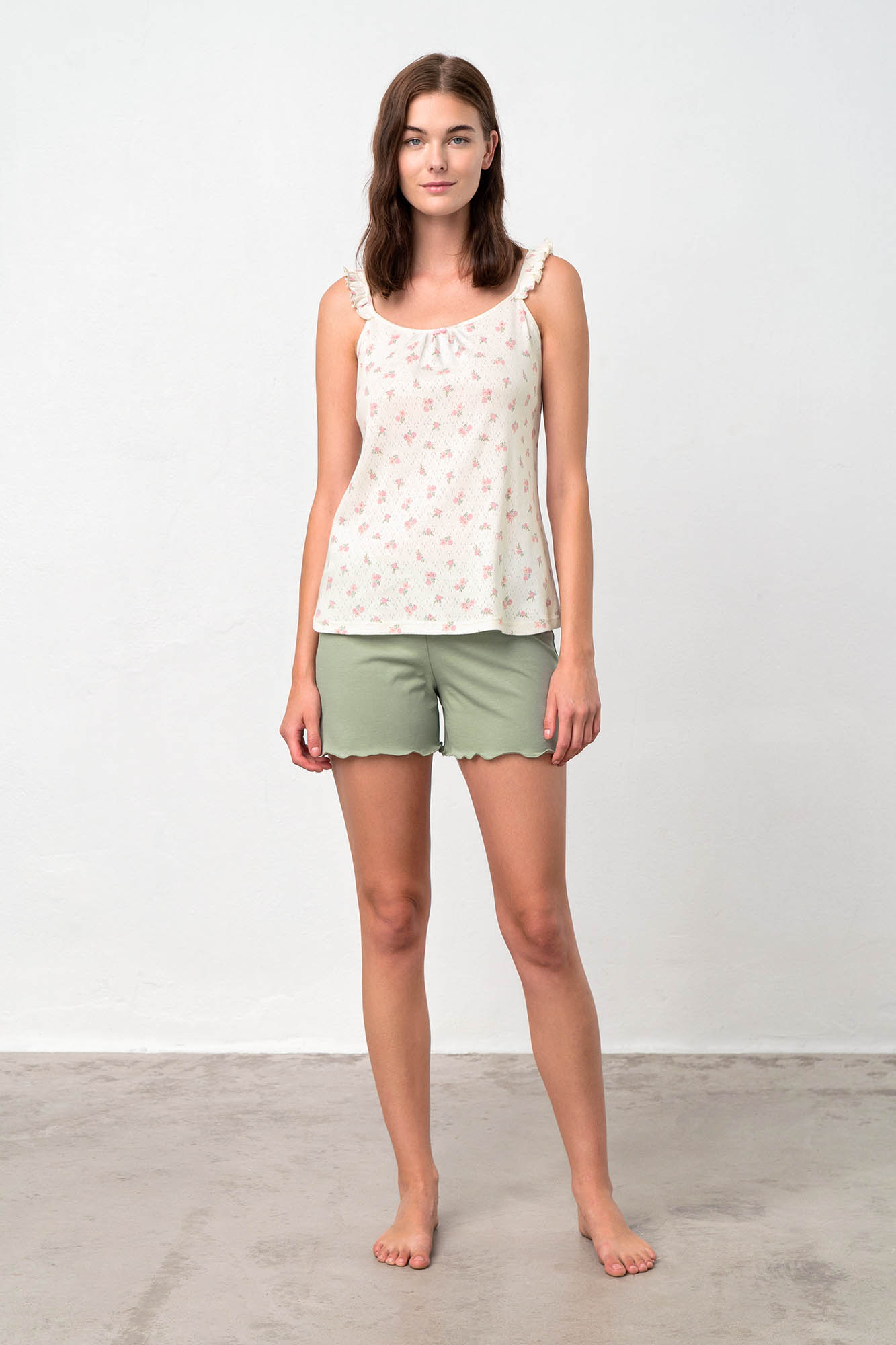 1_0488076570 Πυτζάμα με Τιράντες - Image 1