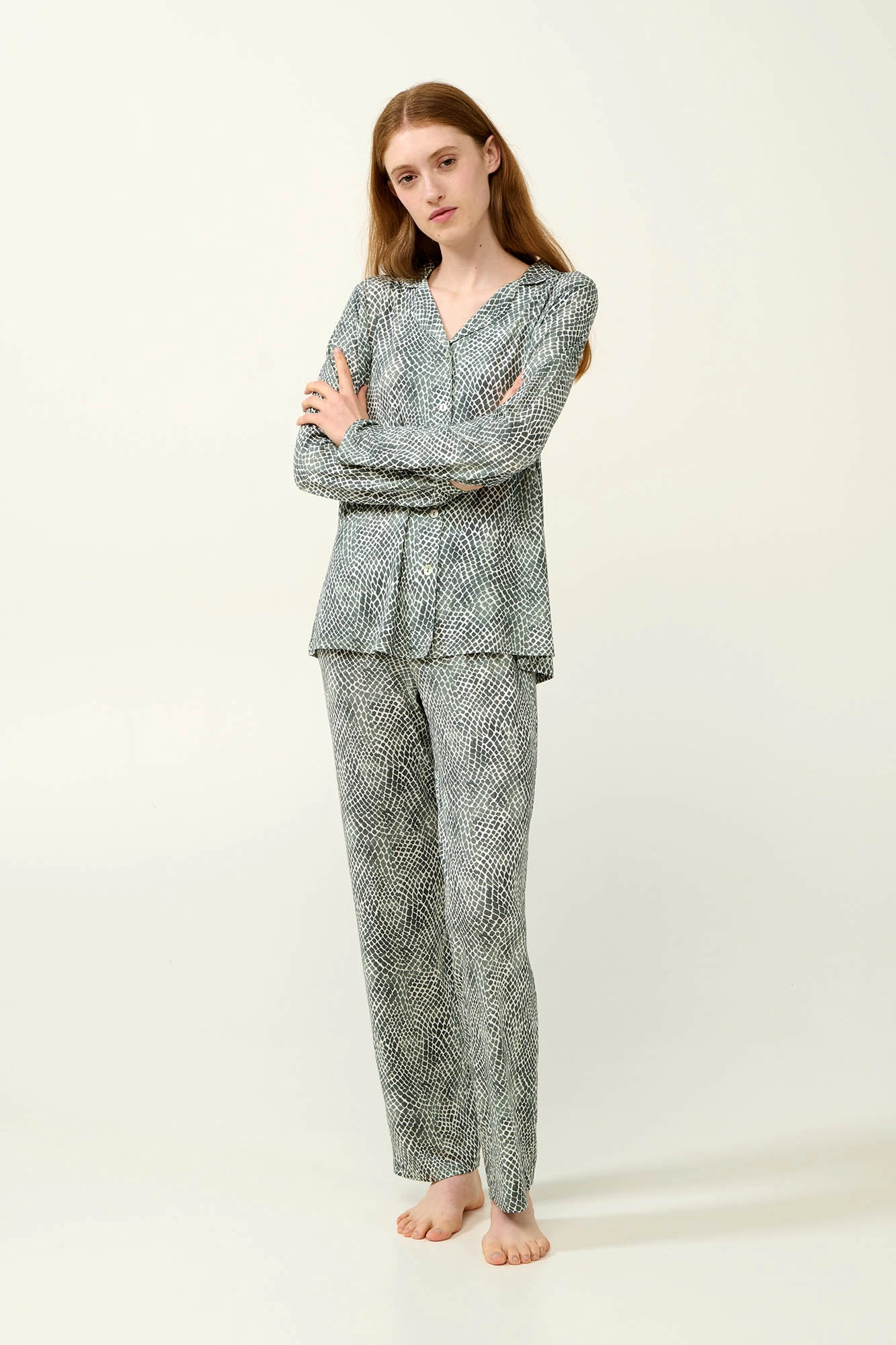 Κουμπωτή Γυναικεία Πυτζάμα Micromodal