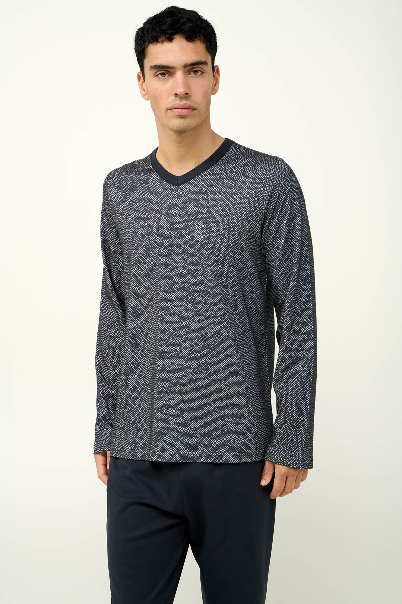 Ανδρική Βαμβακερή Πυτζάμα με V Λαιμόκοψη