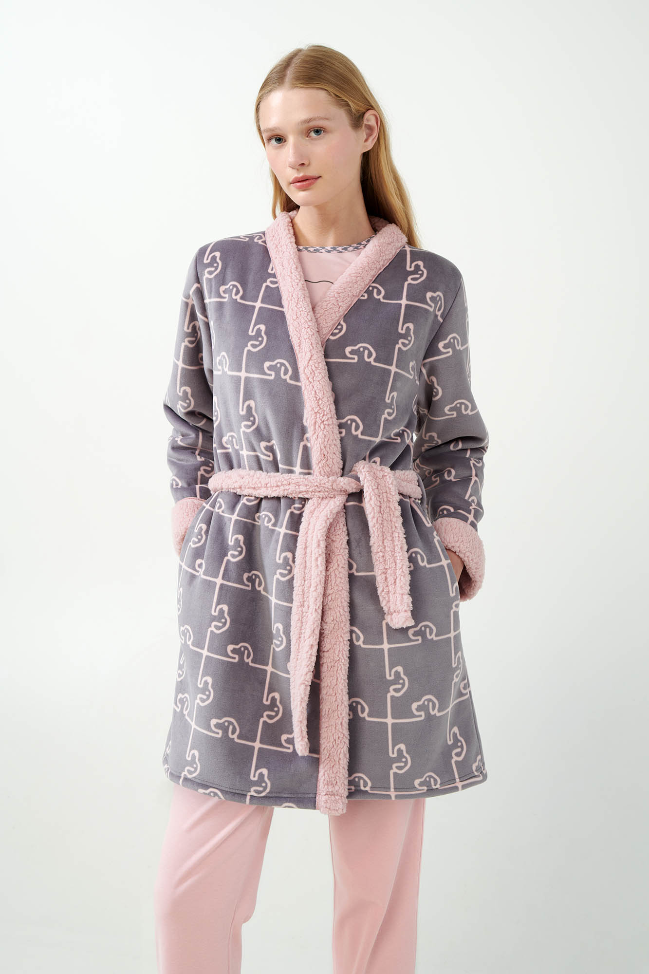 Σταυρωτή Fleece Ρόμπα με Σκύλο-Παζλ Μοτίβο