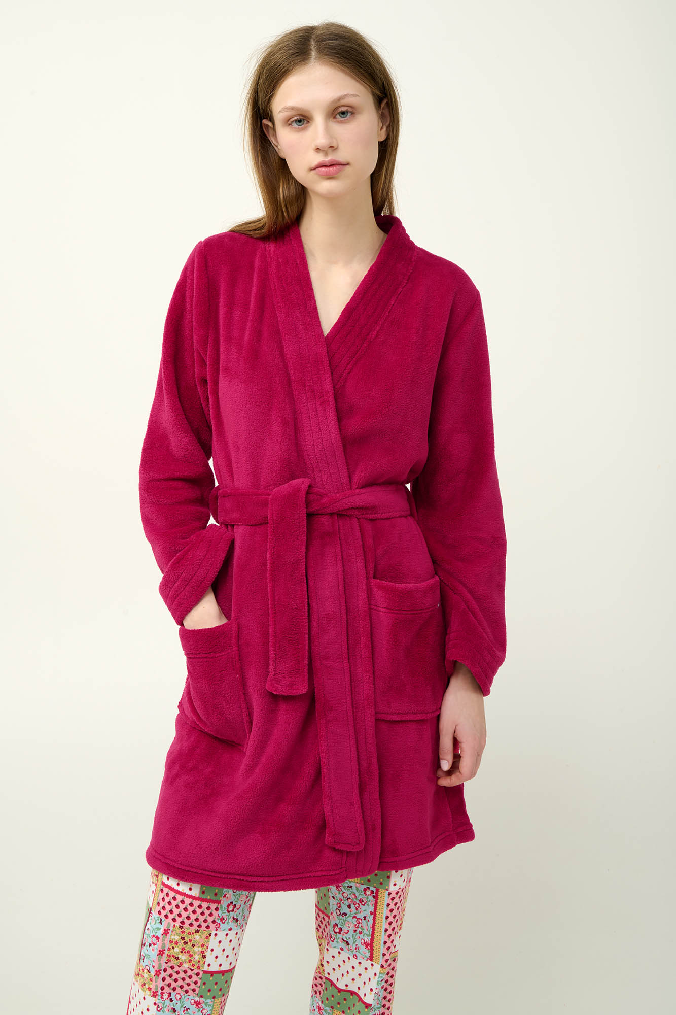 Μονόχρωμη Σταυρωτή Ρόμπα