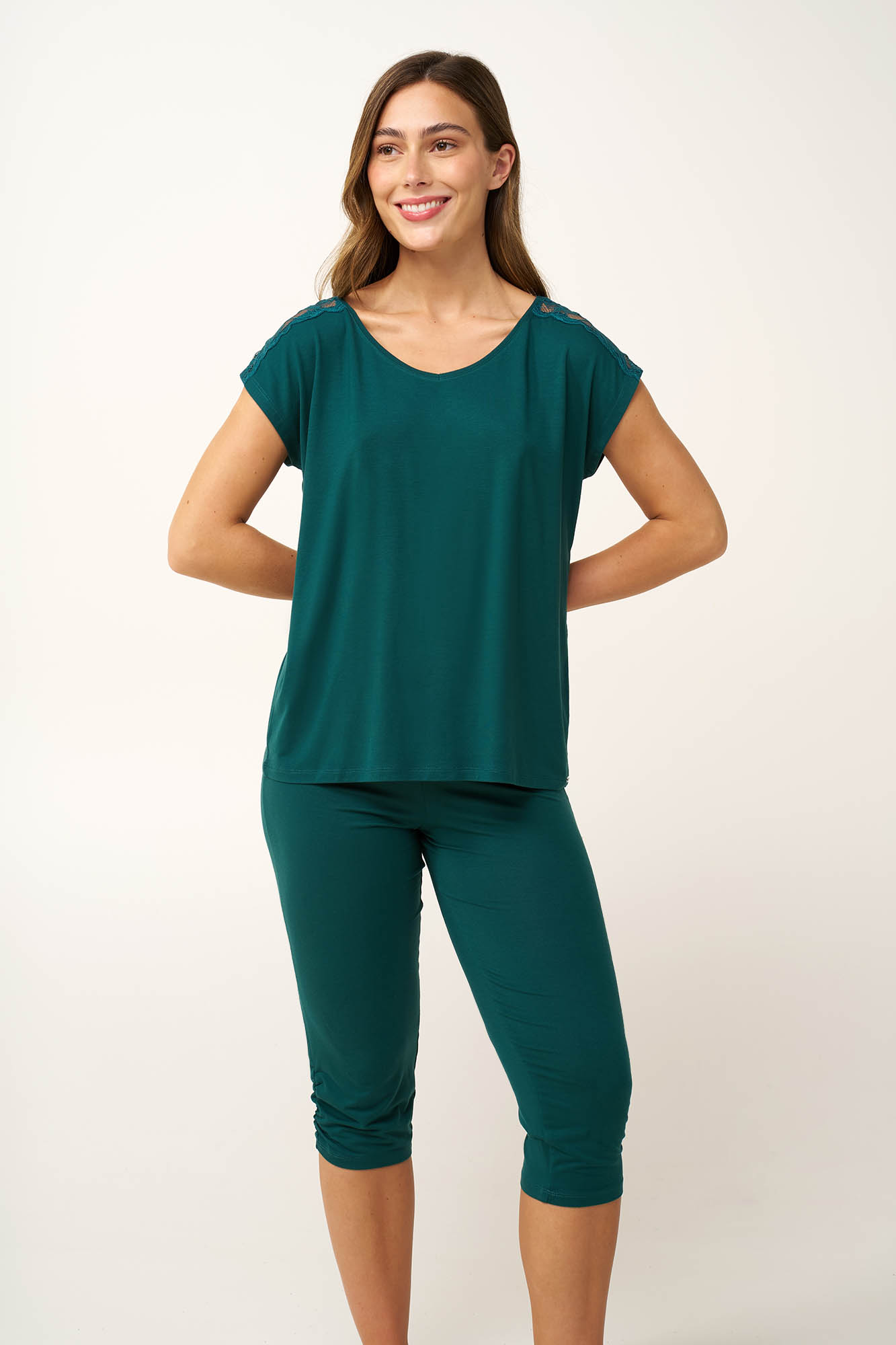 1_0666473570 Γυναικεία Micromodal Πυτζάμα με Δαντέλα - Image 1