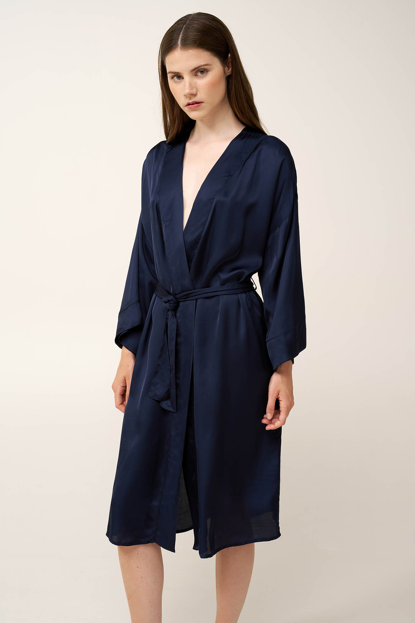 1_0724961213 Σταυρωτή Σατεν Γυναικεία Ρόμπα - Image 1