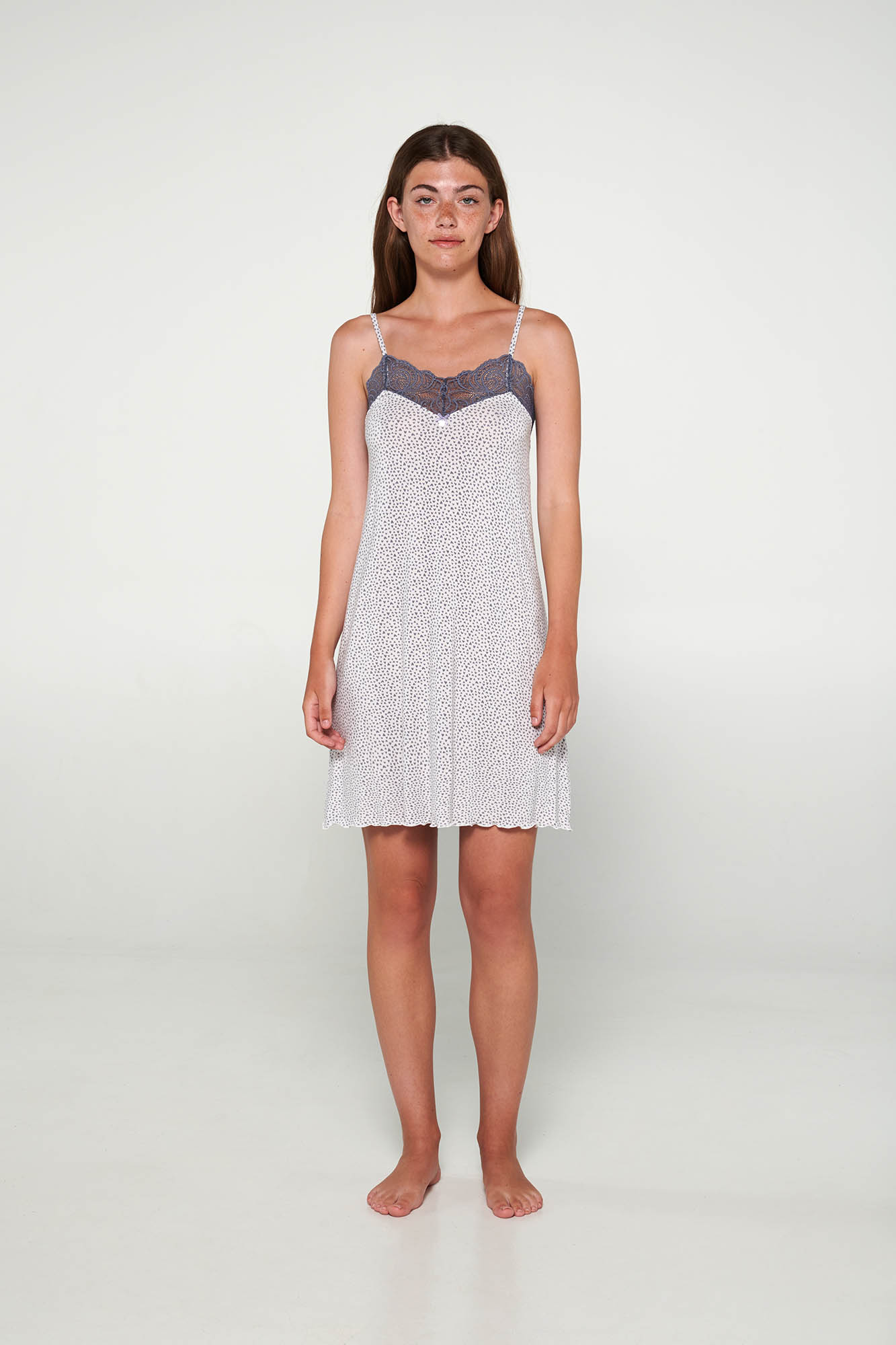 1_0811509887 Νυχτικό με Τιράντες - Image 1