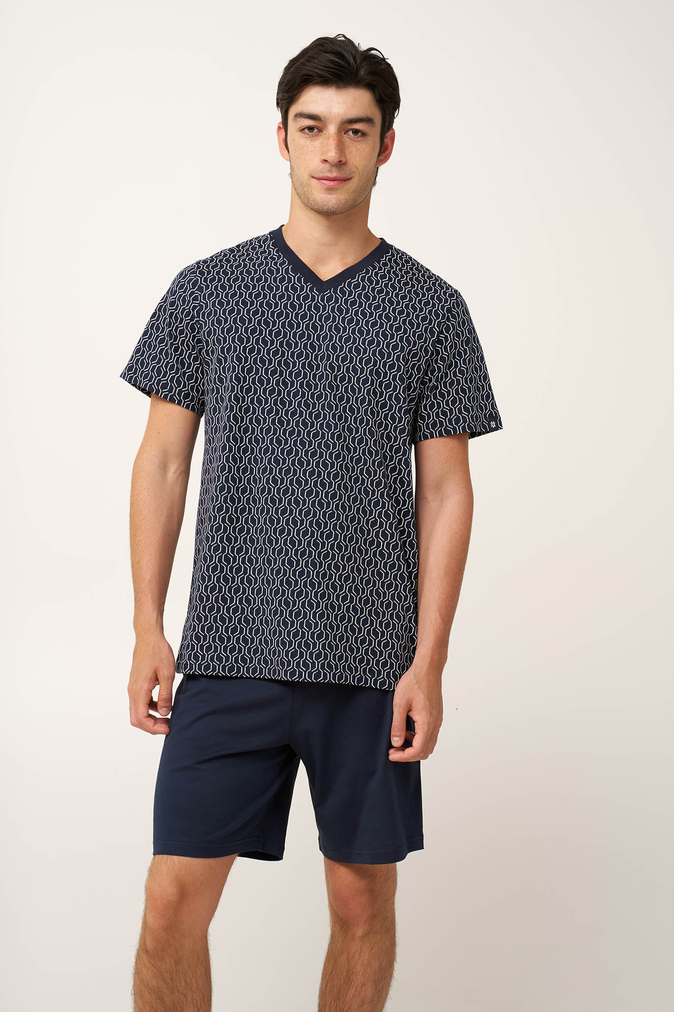 1_0898760441 Βαμβακερή Ανδρική Πυτζάμα με V - Image 1