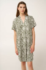 Καλοκαιρινό Φόρεμα από Ποπλίνα με V