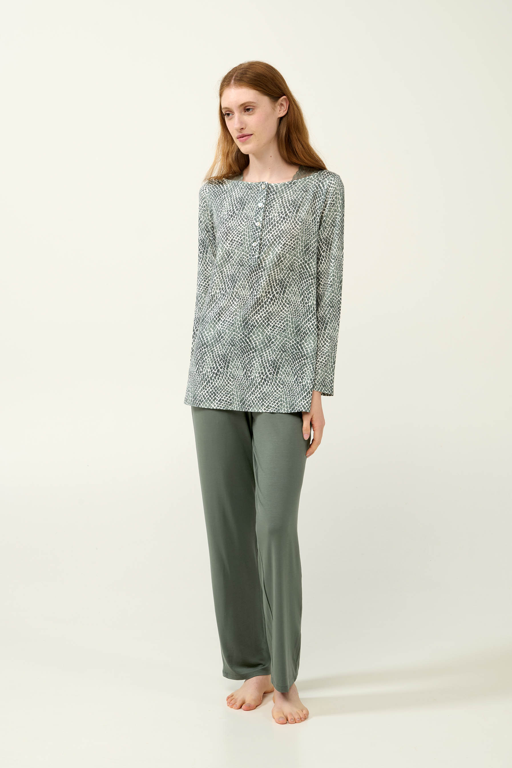 2_0241174940 Γυναικεία Πυτζάμα Micromodal με Πατιλέτα