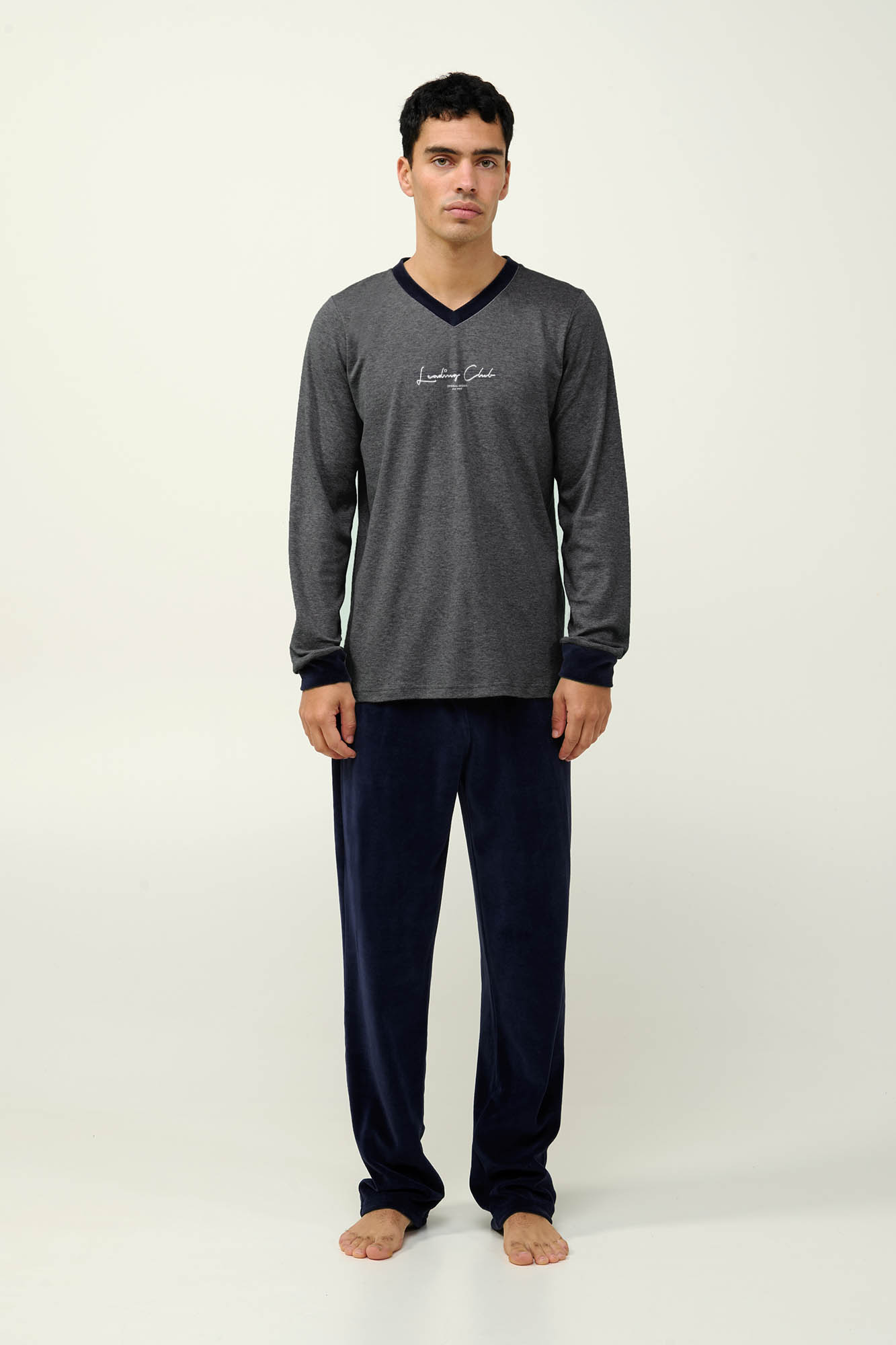 Ανδρική Velvet Πυτζάμα με V Λαιμόκοψη